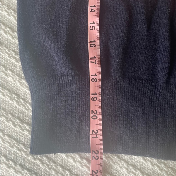 Striped Gap Sweater - Picture 8 of 8